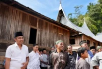 Wakil Gubernur Sumbar Vasko Ruseimy mengunjungi Jorong Pertemuan, Nagari Muaro Sungai Lolo, Kecamatan Mapat Tunggul Selatan, Kabupaten Pasaman. (Foto: FB Vasko Ruseimy)