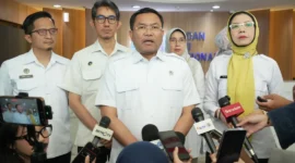 Wakil Kepala BGN Bidang Operasional Pemenuhan Gizi, Sony Sonjaya memberikan keterangan pers. (Foto: Biro Hukum dan Humas BGN)