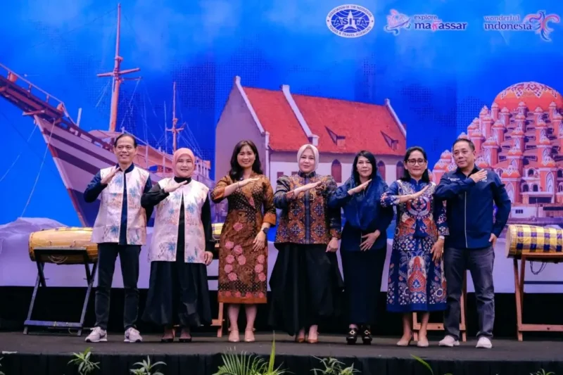 Wakil Menteri Pariwisata Ni Luh Puspa membuka Rakernas II ASITA 2026 di Four Points by Sheraton Makassar, Sulawesi Selatan, Kamis (7/5/2026). (Foto: Kemenpar)