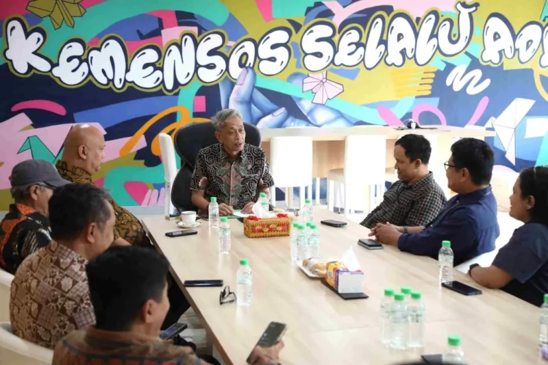 Wakil Menteri Sosial Agus Jabo Priyono di kantor Jakarta Pusat, Kamis (21/5/2026). (Foto: Kemensos)