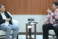 Wakil Menteri Transmigrasi Viva Yoga Mauladi saat mengisi podcast pada salah satu media, Jakarta, Kamis (21/5). (Foto: Kementrans)