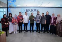 Wali Kota Padang, Fadly Amran bersama rombongan usai pertemuan dengan Menteri Ekraf RI Teuku Riefky Harsya. di Jakarta. (Foto: Ist)