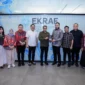 Wali Kota Padang, Fadly Amran bersama rombongan usai pertemuan dengan Menteri Ekraf RI Teuku Riefky Harsya. di Jakarta. (Foto: Ist)