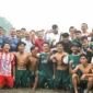 Wali Kota Padang, Fadly Amran meninjau pemusatan latihan fisik tim PSP Padang di kawasan Pantai Padang, Senin (4/5/2026). (Foto: Prokopim Padang