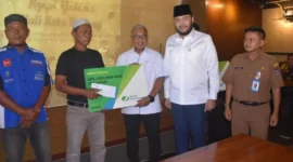 Wali Kota Padang Fadly Amran menggelar pertemuan dengan pimpinan perusahaan di Kota Padang di Kinol Bistro Padang, Senin (4/5/2026). (Foto: Prokopim Padang)