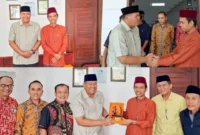 Wali Kota Pariaman, Yota Balad bertemu UAS di Rumah Omak, Rimbo Panjang, Kabupaten Kampar, Riau, Kamis (7/5). (Foto: Kominfo Pariaman)
