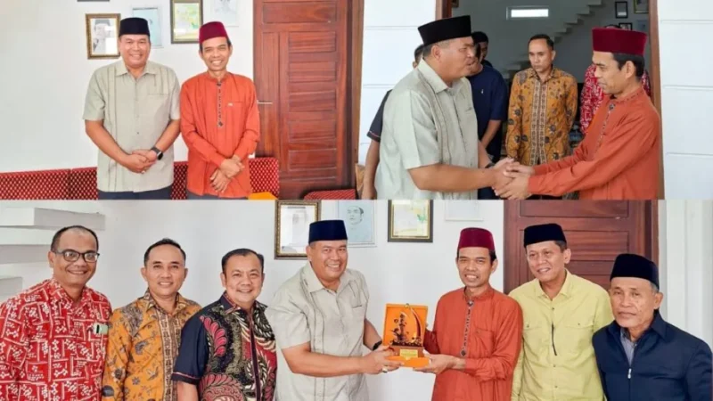Wali Kota Pariaman, Yota Balad bertemu UAS di Rumah Omak, Rimbo Panjang, Kabupaten Kampar, Riau, Kamis (7/5). (Foto: Kominfo Pariaman)