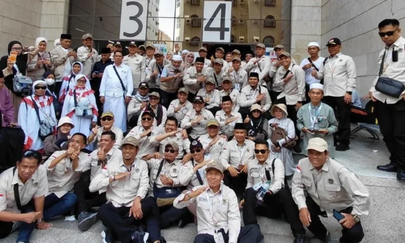 Wamenhaj Dahnil Anzar Simanjuntak melakukan inspeksi mendadak di Hotel Al-Hidayah Tower, Sektor 10, kawasan Aziziyah, Makkah, Selasa (19/5/2026). (Foto: Kemenhaj)
