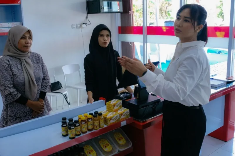 Wamenpar Ni Luh Puspa meninjau KDKMP di Nganjuk, Jawa Timur, Sabtu (16/5/2026). (Foto: Kemenpar)