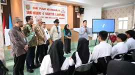 Wapres Gibran Rakabuming melakukan kunjungan kerja  di SMKN 4 Bandar Lampung pada Jumat (8/5/2026). (Foto: BPMI Setwapres)