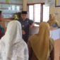 Wakil Wali Kota Padang, Maigus Nasir, melakukan sidak ke Kantor Kelurahan Sungai Sapih, Kecamatan Kuranji, Selasa (19/5/2026). (Foto: Pemko Padang)