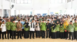 Wakil Wali Kota Padang, Maigus Nasir saat pelantikan Pengurus Ranting DMI Kelurahan se-Kota Padang periode 2026-2031 di Palanta Kediaman Resmi Wali Kota, Sabtu (9/5/2026). (Foto: Prokopim Padang)