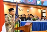 Wakil Wali Kota Padang, Maigus Nasir menghadiri peringatan Lustrum IX UBH di Convention Hall Kampus Proklamator I UBH, Jumat (8/5/2026). (Foto: Prokopim Padang) 