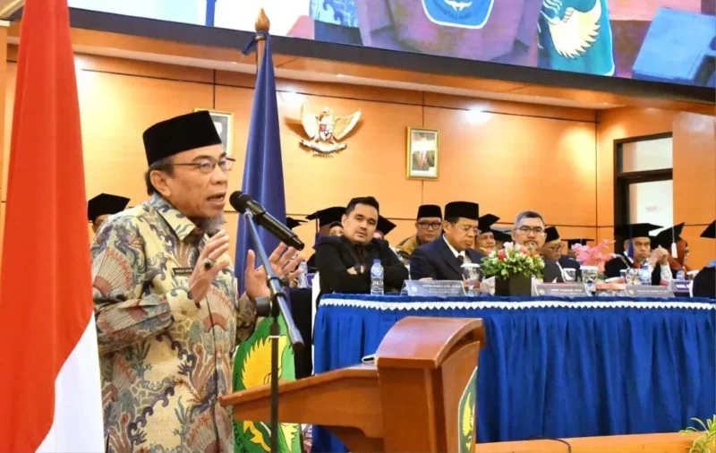 Wakil Wali Kota Padang, Maigus Nasir menghadiri peringatan Lustrum IX UBH di Convention Hall Kampus Proklamator I UBH, Jumat (8/5/2026). (Foto: Prokopim Padang) 