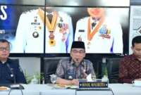 Wakil Wali Kota Padang, Maigus Nasir saat High Level Meeting TPIPD Padang di Gedung Putih Kediaman Resmi Wali Kota Padang, Kamis (7/5/2026). (Foto: Diskominfo Padang)