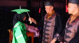 Wakil Wali Kota Payakumbuh, Elzadaswarman saat menghadiri Wisuda Tahfiz Angkatan V SMP Negeri 1 Payakumbuh, Selasa (19/5/2026). (Foto: MC Payakumbuh)