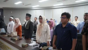 Rapat Paripurna DPRD Padang