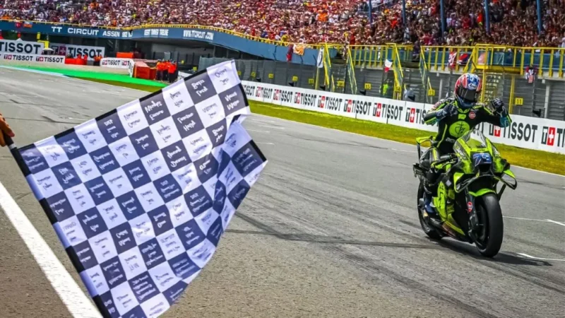 Pebalap SuperFile Trackhouse MotoGP Team Ai Ogura meraih kemenangan perdana pada MotoGP Belanda 2026 di Sirkuit Assen, Minggu (28/6/2026). (Foto: motogp.com) 