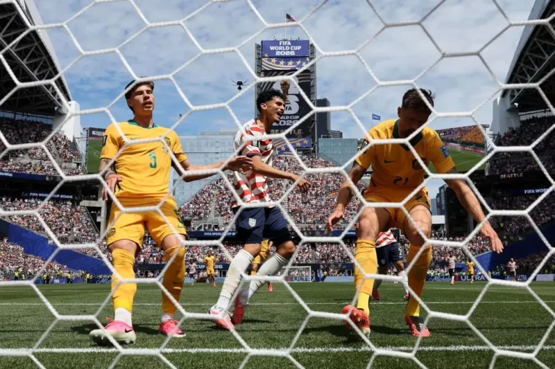 Amerika Serikat mengalahkan Australia 2-0 dan memastikan tiket ke Babak 32 Besar Piala Dunia 2026. (Foto: FIFA.com)
