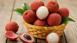 Ilustrasi buah leci. (Foto: Pixabay)