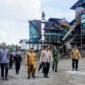 Bupati Pasbar Yulianto bersama unsur Forkopimda melakukan inspeksi mendadak ke pabrik kelapa sawit, Senin (1/6). (Foto: Diskominfo Pasbar)