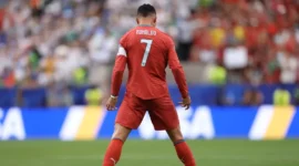 Penyerang Portugal Cristiano Ronaldo menorehkan sejarah dengan menjadi pemain pertama yang mencetak gol di enam edisi Piala Dunia. (Foto: FIFA.com)