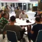 Satpol PP Padang menindaklanjuti laporan warga terkait adanya dugaan praktik kumpul kebo di sebuah rumah di kawasan Padang Sarai, Kecamatan Koto Tangah, Kota Padang. (Foto: Humas Satpol PP Padang)