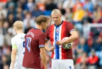 Erling Haaland dan Martin Odegaard. (Foto: FIFA.com)