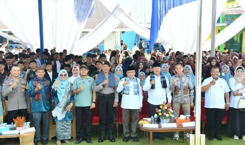 Wakil Wali Kota Padang, Maigus Nasir, menghadiri Pentas Seni Gelar Bakat Siswa (Galaksi) Spentwosix SMP Negeri 26 Padang, Rabu (3/6/2026). (Foto: Pemko Padang)