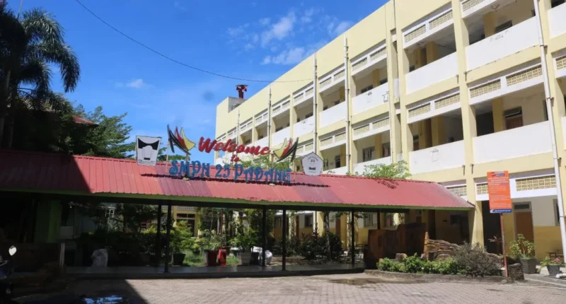 Gedung SMPN 25 Padang. (Foto: Diskominfo Padang)