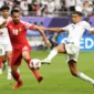 Gelandang Irak, Amir Al Ammari (kanan). (Foto: Fifa.com)