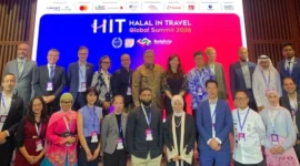 Sekretaris Kemenpar, Bayu Aji saat menerima penghargaan di Balestier Ballroom, Aloft Singapore Novena, Kamis (18/6/2026). (Foto: Kemenpar)