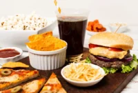 Ilustrasi makanan dan minuman pemicu obesitas. (Foto: Magnific)