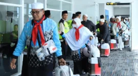 Jemaah haji Kloter 11 tiba di BIM, Senin (15/6/2026) sekitar pukul 14.10 WIB. (Foto: Kemenhaj Sumbar)
