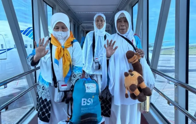 Jemaah haji Kloter 13 Debarkasi Padang mendarat di BIM, Kamis (18/6/2026). (Foto: Humas Kemenhaj Sumbar)