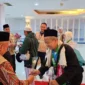Kemenhaj mengingatkan seluruh jemaah haji Indonesia agar tidak memasukkan air zamzam ke dalam koper bagasi maupun koper kabin. (Foto: Kemenhaj)