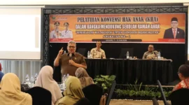 Ketua DPRD Sumbar Muhidi saat menghadiri Pelatihan Konvensi Hak Anak (KHA), Kamis (11/6/2026). (Foto: Ist)