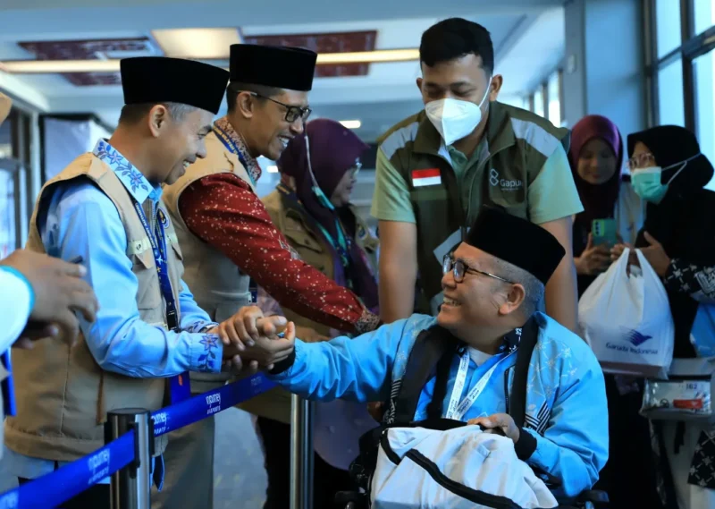 Jemaah haji Kloter 08 Debarkasi Padang tiba di BIM, Jumat (13/6/2026). (Foto: Humas Kemenhaj Sumbar)