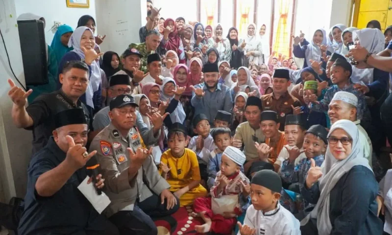 Wali Kota Padang Fadly Amran mengunjungi Yayasan Berkah Amal Salih di Perum Mitra Utama, Kelurahan Banuaran Nan XX, Kecamatan Lubuk Begalung, Jumat (26/6/2026). (Foto: Pemko Padang)