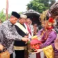 Wakil Wali Kota Payakumbuh Elzadaswarman menghadiri tradisi Mauluan Konji di Bulan Baiak/ Ramadan di Balai Adat Nagari Aie Tabik, Minggu (7/6/2026). (Foto: MC Payakumbuh)