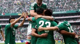 Pemain Meksiko merayakan gol usai membobol gawang Afrika Selatan pada laga pembuka Piala Dunia 2026 di Mexico City Stadium, Jumat waktu setempat. (Foto: Fifa.com)