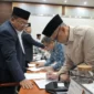 Menhaj Moch. Irfan Yusuf dalam Rapat Kerja bersama Komisi VIII DPR RI, Rabu (10/6). (Foto: Kemenhaj)