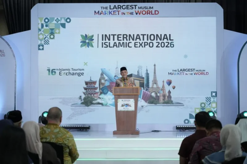 Menhaj Moch. Irfan Yusuf membuka International Islamic Expo (IIE) 2026 di Jakarta International Convention Center (JICC), Jumat (26/6/2026). (Foto: Kemenhaj)