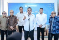 Menteri UMKM Maman Abdurrahman memberikan keterangan pers. (Foto: Kementerian UMKM)