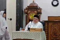 Ketua DPRD Sumbar Muhidi saat menghadiri peringatan 1 Muharam 1448 H di Masjid Darul Amanah, Batuang Taba Nan XX, Padang, Jumat (19/6/2026). (Foto: Ist)