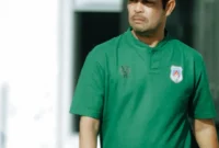 Nil Maizar kembali menukangi Semen Padang FC untuk musim 2026/2027. (Foto: IG @coach_nil70)