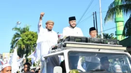 Wali Kota Padang Fadly Amran bersama Wakil Wali Kota Maigus Nasir mengikuti Parade Tauhid dalam rangka memperingati Tahun Baru Islam 1448 Hijriah, Selasa (16/6/2026) pagi. (Foto: Pemko Padang)