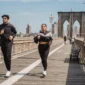 Ilustrasi pasangan sedang jogging bersama. (Foto: Pexels)
