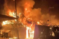 Lima kios di Pasar Ampalu Kabupaten Padang Pariaman, terbakar Selasa (2/6/2026) dini hari. (Foto: Dinas Damkar Padang Pariaman)