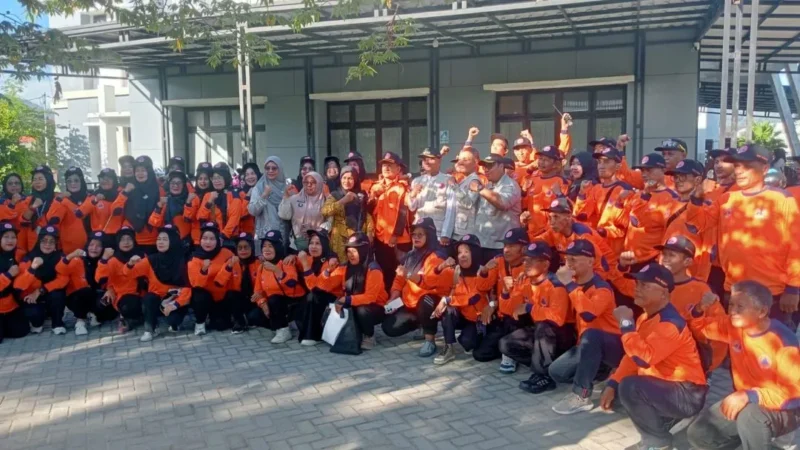 Pelepasan kontingen KSB Padang Timur mengikuti Jambore KSB Padang 2026 yang berlangsung pada 12–14 Juni 2026. (Foto: BPBD Padang)